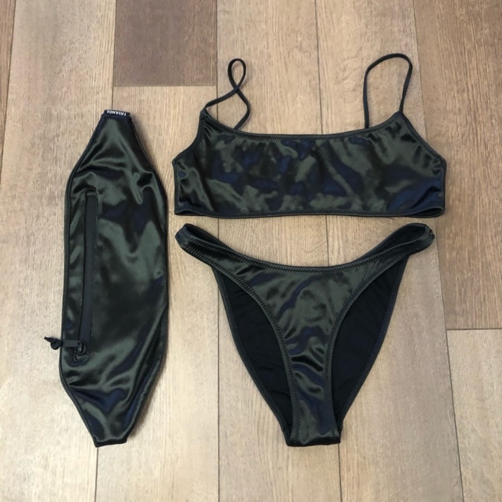Triangl Black bikini